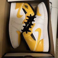 Jordan 1 size:6Y