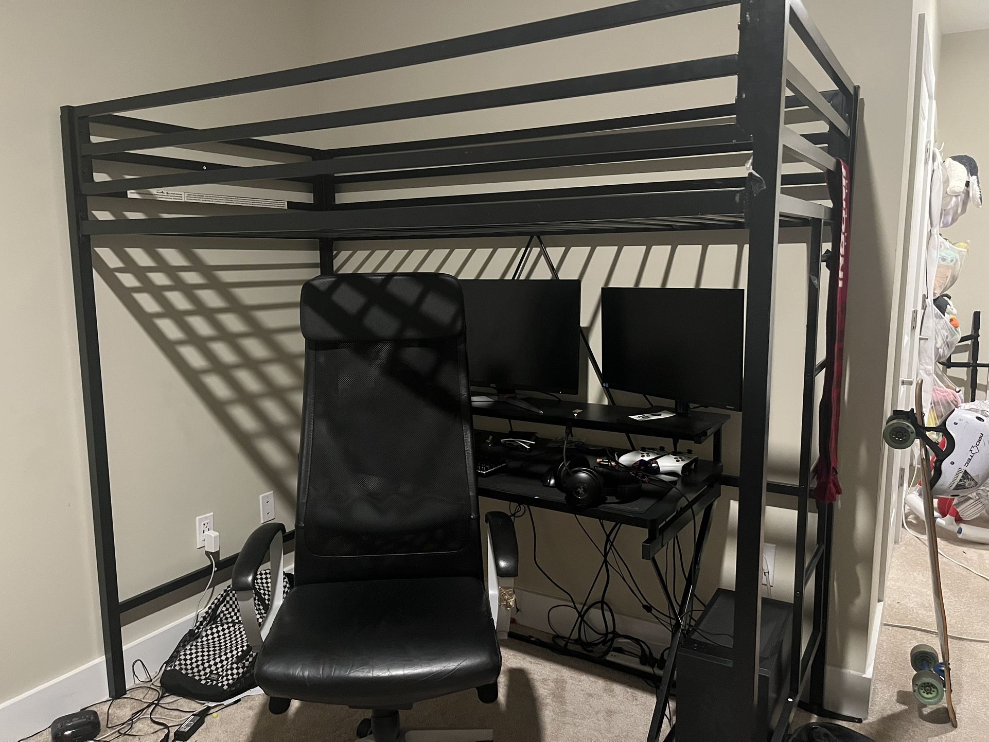 Metal twin loft bed