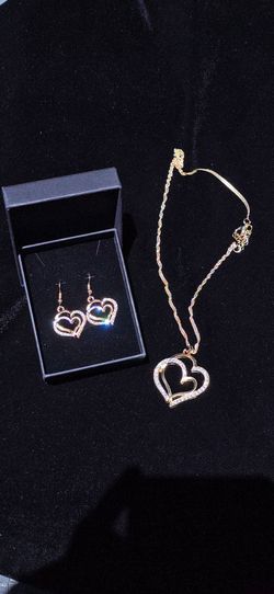 Gold Double-Heart Jewelry Set