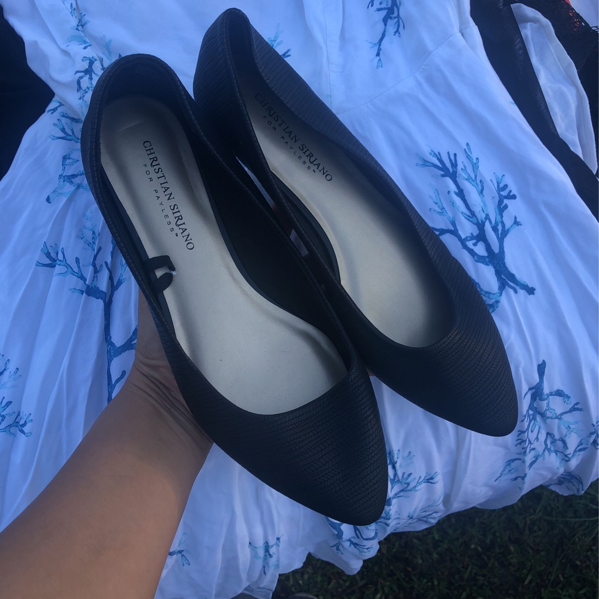 BRAND NEW Christian Siriano  Beautiful Flats! Size 9 