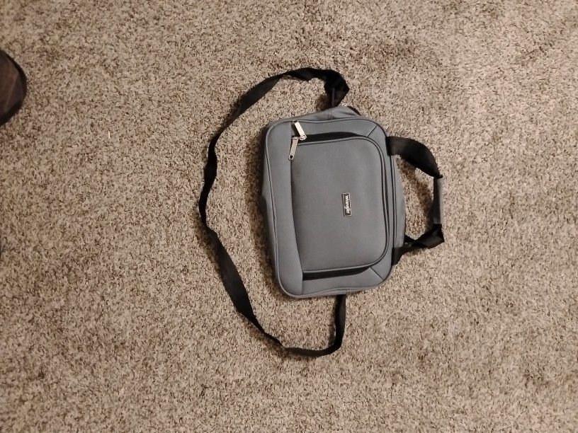 Wrangler Messenger Bag
