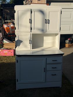 Kitchen hutch