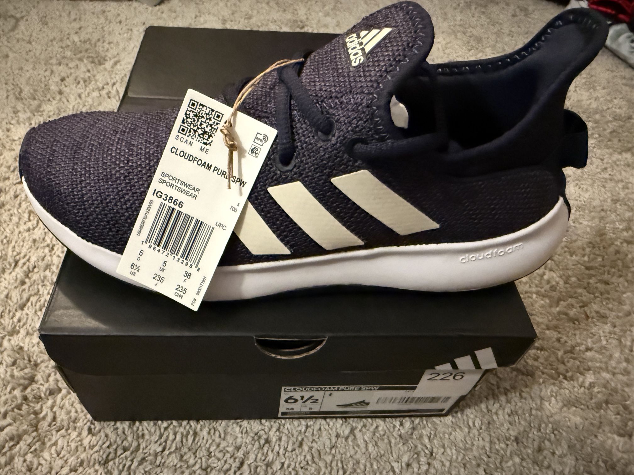 Adidas Cloudfoam Pure SPW – Women’s 6.5 – Navy/White