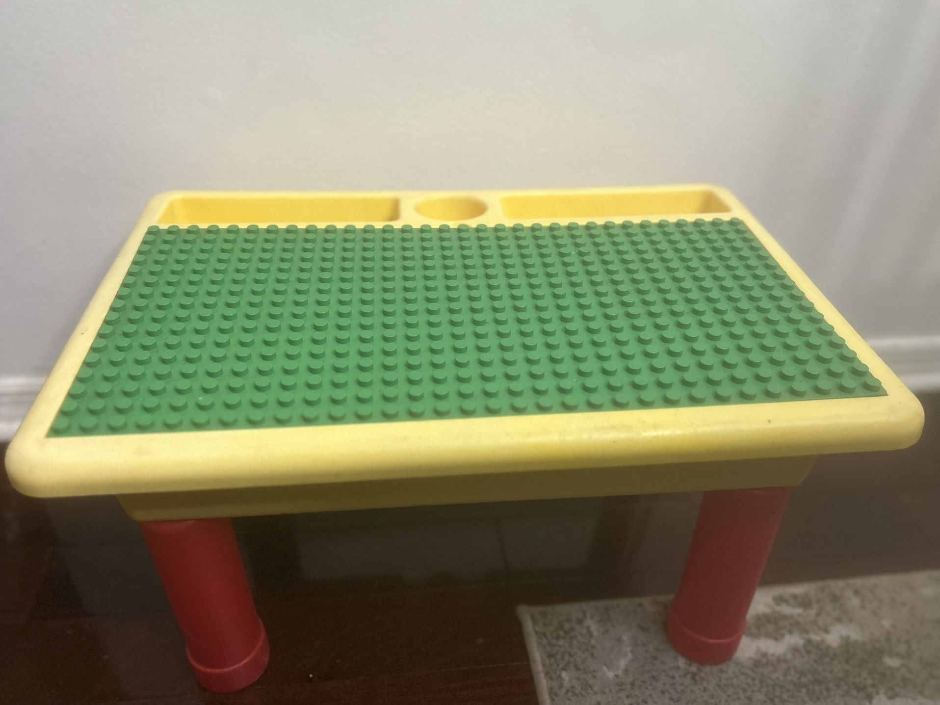 Lego Table