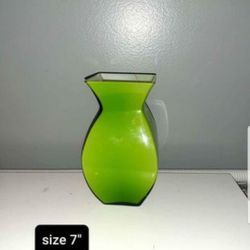 Green vase 