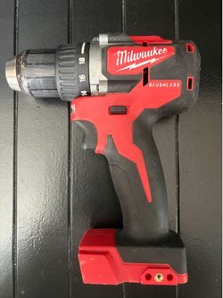 Milwaukee m18 drill