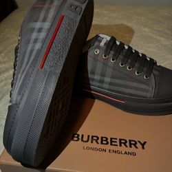 Burberry Shoes 