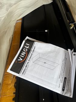 Vingli Metal Storage Cabinet