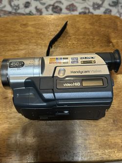 Sony Handycam Vision Video Hi8 Camcorder (CCD-TRV107)