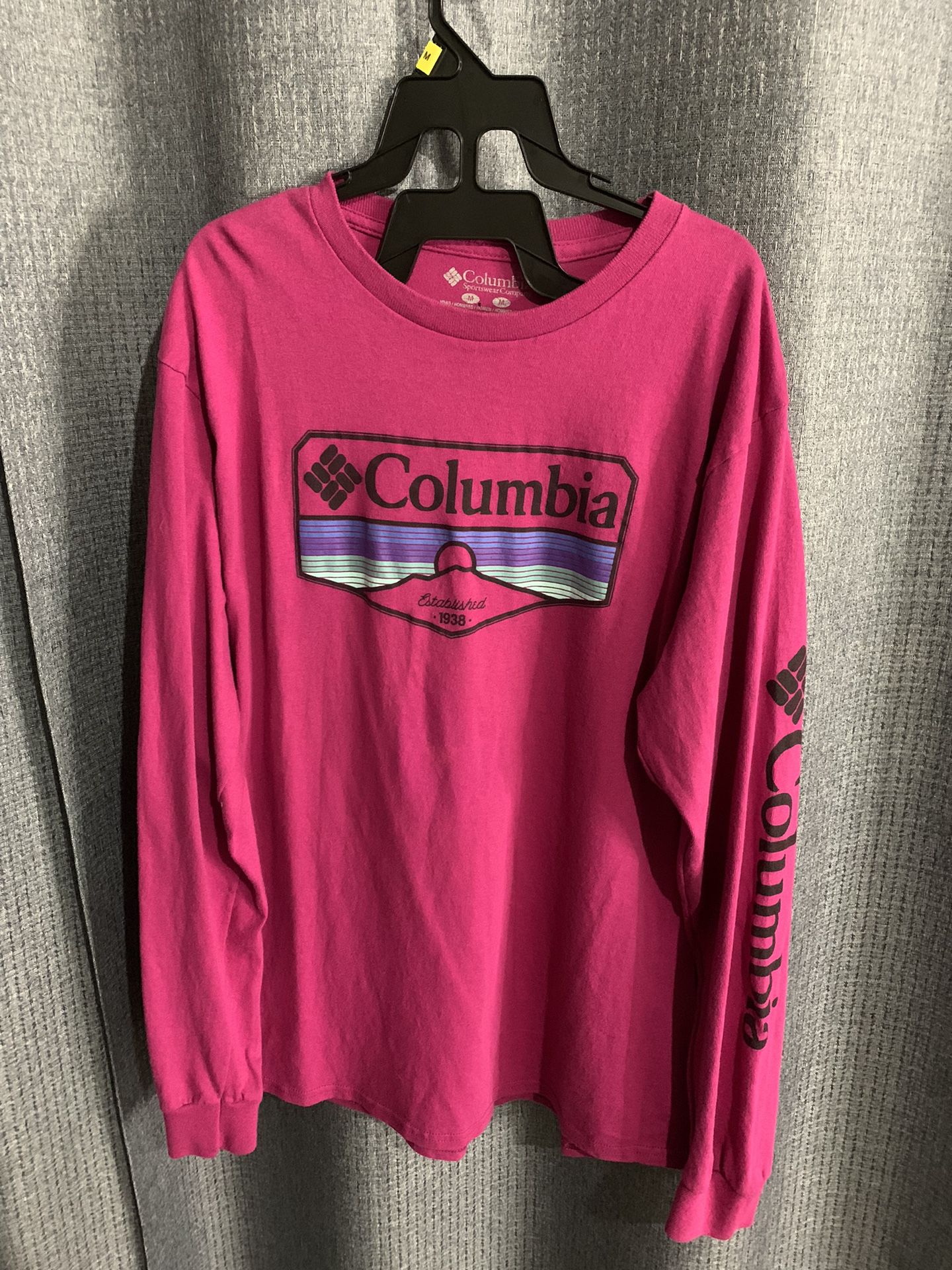 Columbia shirt size medium