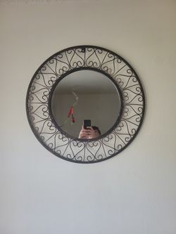 Round Decorative Wall Mirror