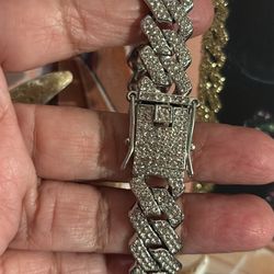 8” Men’s Iced Bracelet 