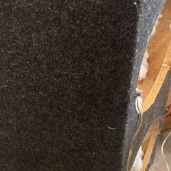 Dual. Sealed 12” Subwoofer Box