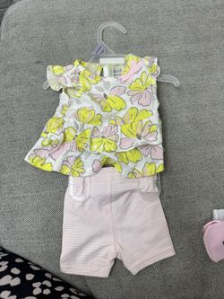 Newborn set with tags