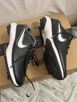 Nike Golf Shoes with Spikes 8.5 men’s