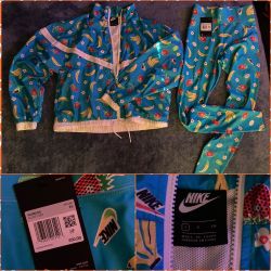 New Nike Windbreaker + Leggings Jog Set