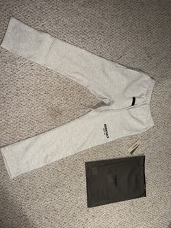 Light oat essentials uncuffed sweatpants