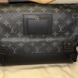 Louis Vuitton Monogram Eclipse Messenger Bag PM Black Gray