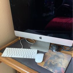 Mac Computer And Keyboard For Sale. 