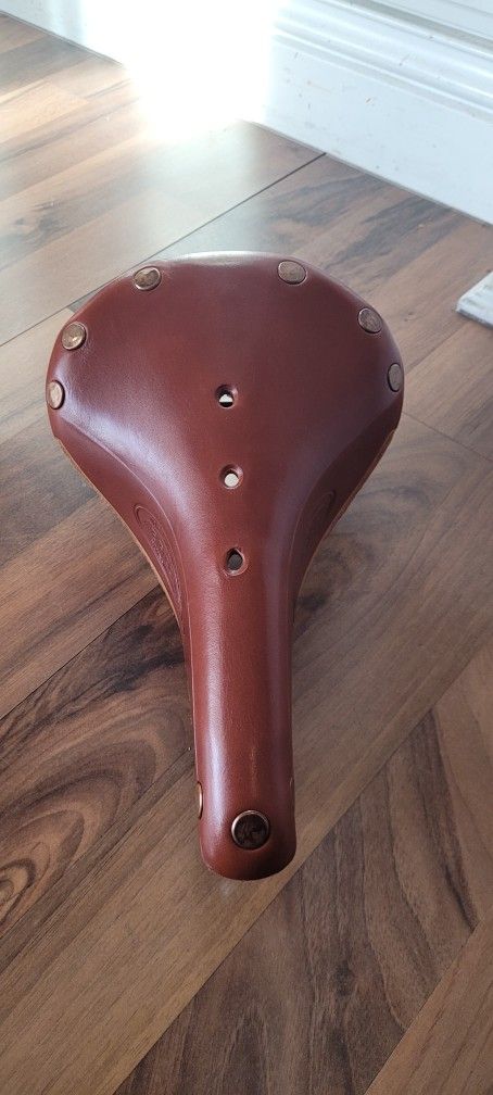 Brooks Flyer Special Saddle. Brown Leather, Black Sprigs