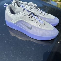 Nike SB Zoom Nyjah 4 Thistle, Black & Grey Skate Shoes (size 13)