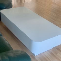 Coffee Table With Storage Drawer! ***MOVING, MUST GO!!***