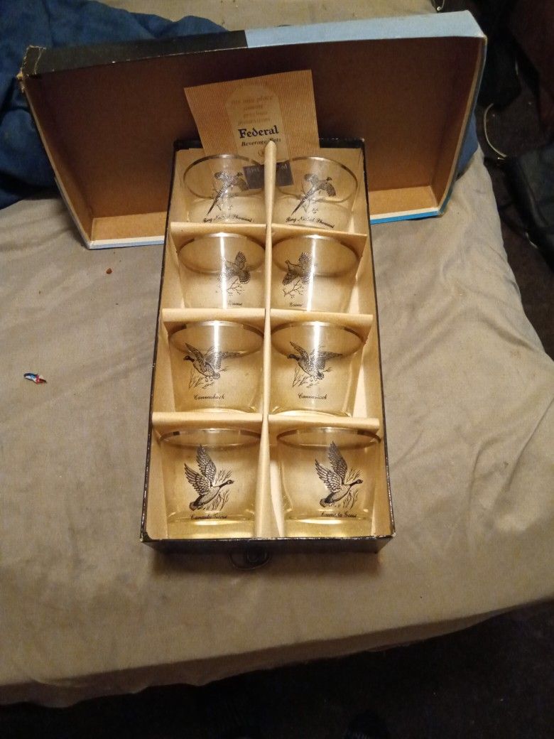 Federal Glass Company Beverage Set 22 k Platinum