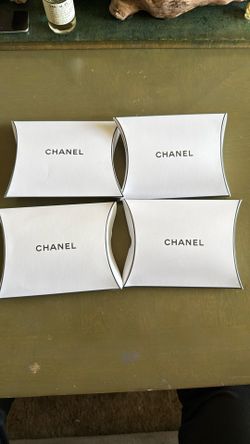 Small Chanel Gift Box 