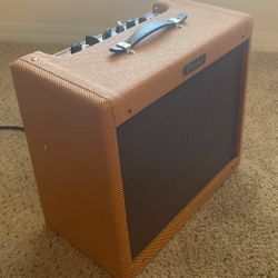 Fender Blues Jr limited edition tweed