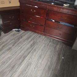 Dresser/Mirror And Nightstand 
