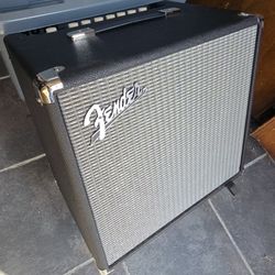 Fender Bass Amp, Rumble 40 - Like New