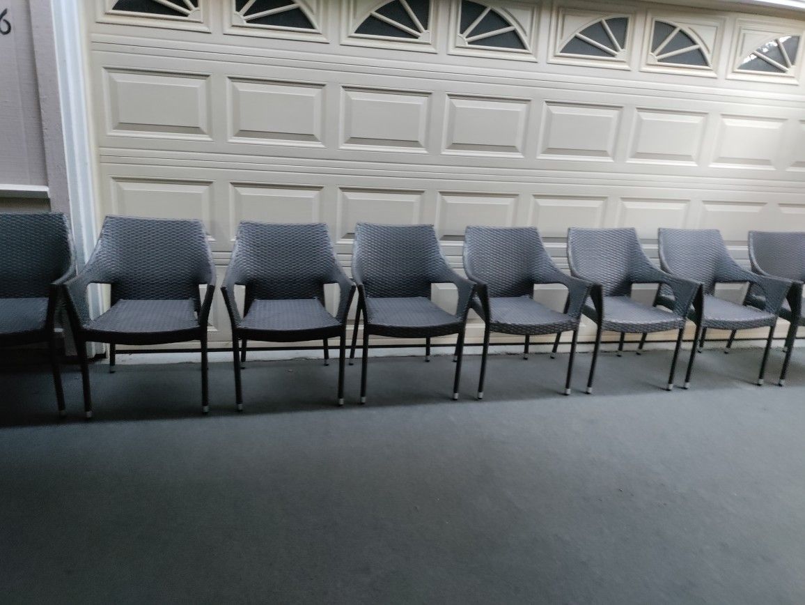 8 outdoor patio wicker stackable chairs new