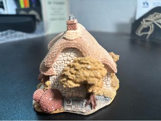 Lilliput Lane Cottages