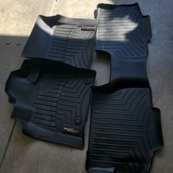 WeatherTech Black Floor Mat Set