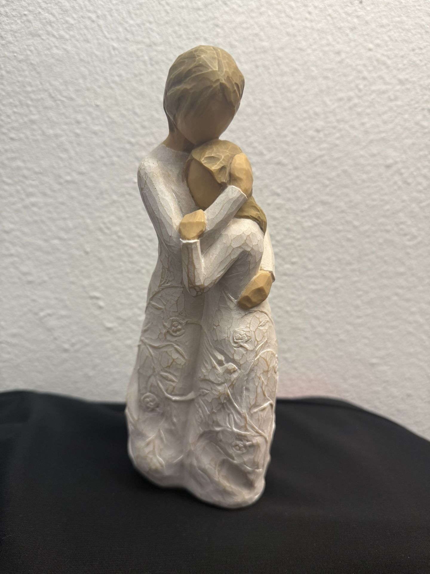 Willow Tree Figurine - Close To Me