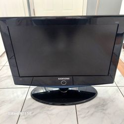 Samsung LCD Flat Screen Monitor. 23 Inches Screen Size. Full HD (1080p) 