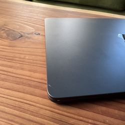 MacBook Air M2 13”