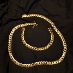 14 Karat Gold Chain And Bracelet 