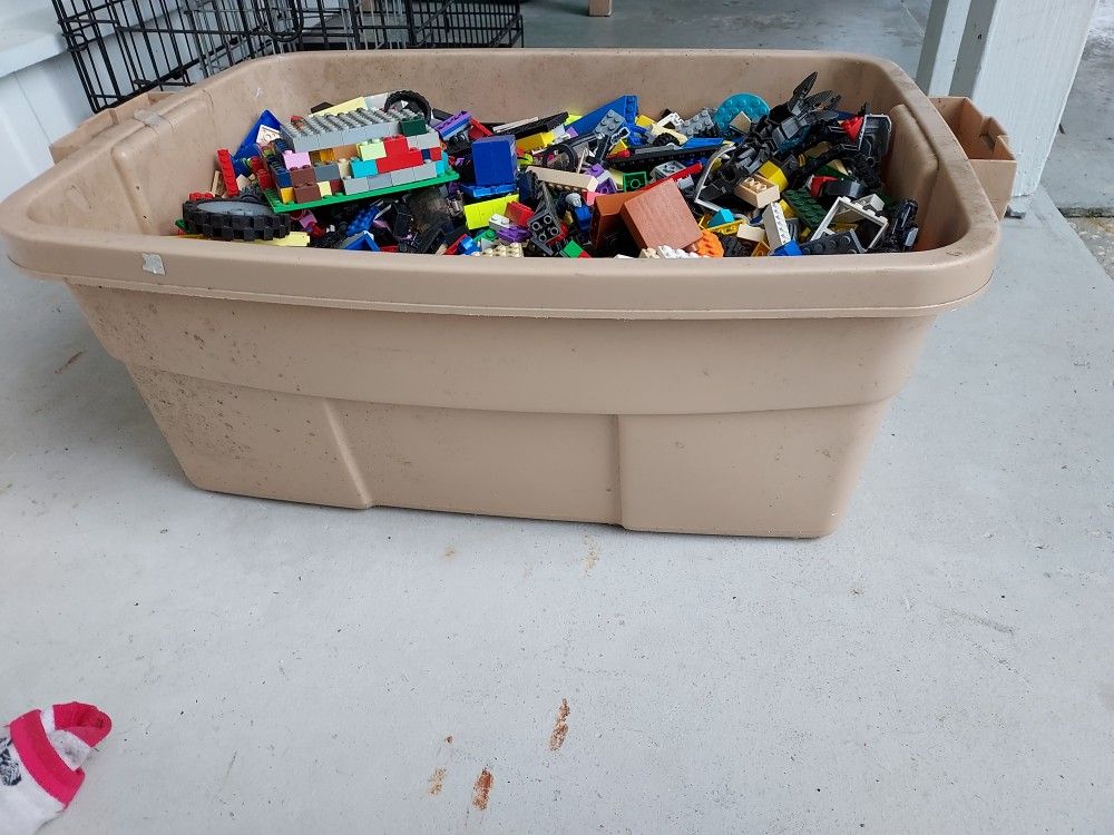 LEGOS