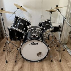 Pearl Roadshow Drum Set