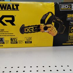 Brand New D Walt Chainsaw 