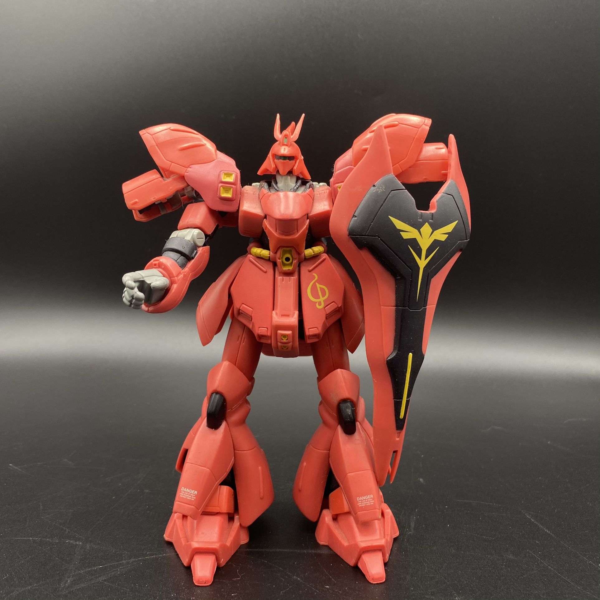 Gundam Red Action Figure SA.S 2001 Robot Toy Model Bandi