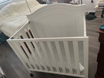 Folding Convertible 3 In 1 Mini Crib & Mattress