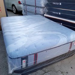 Sealy  Posrturepedic Pro Firm 14" Queen Mattress 