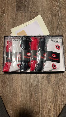6pairs chrome hearts socks bundle only on this listing