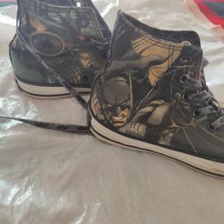 Batman Converse Men's Size 4 Shoes