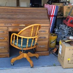 Oak Roll-top Desk W/Chair