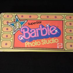 Vintage Rare "Superstar Barbies Photo Studio" Collectible (1977 Mattel Toys)