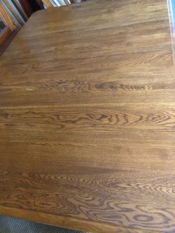 Dining Table w/ 6 chairs