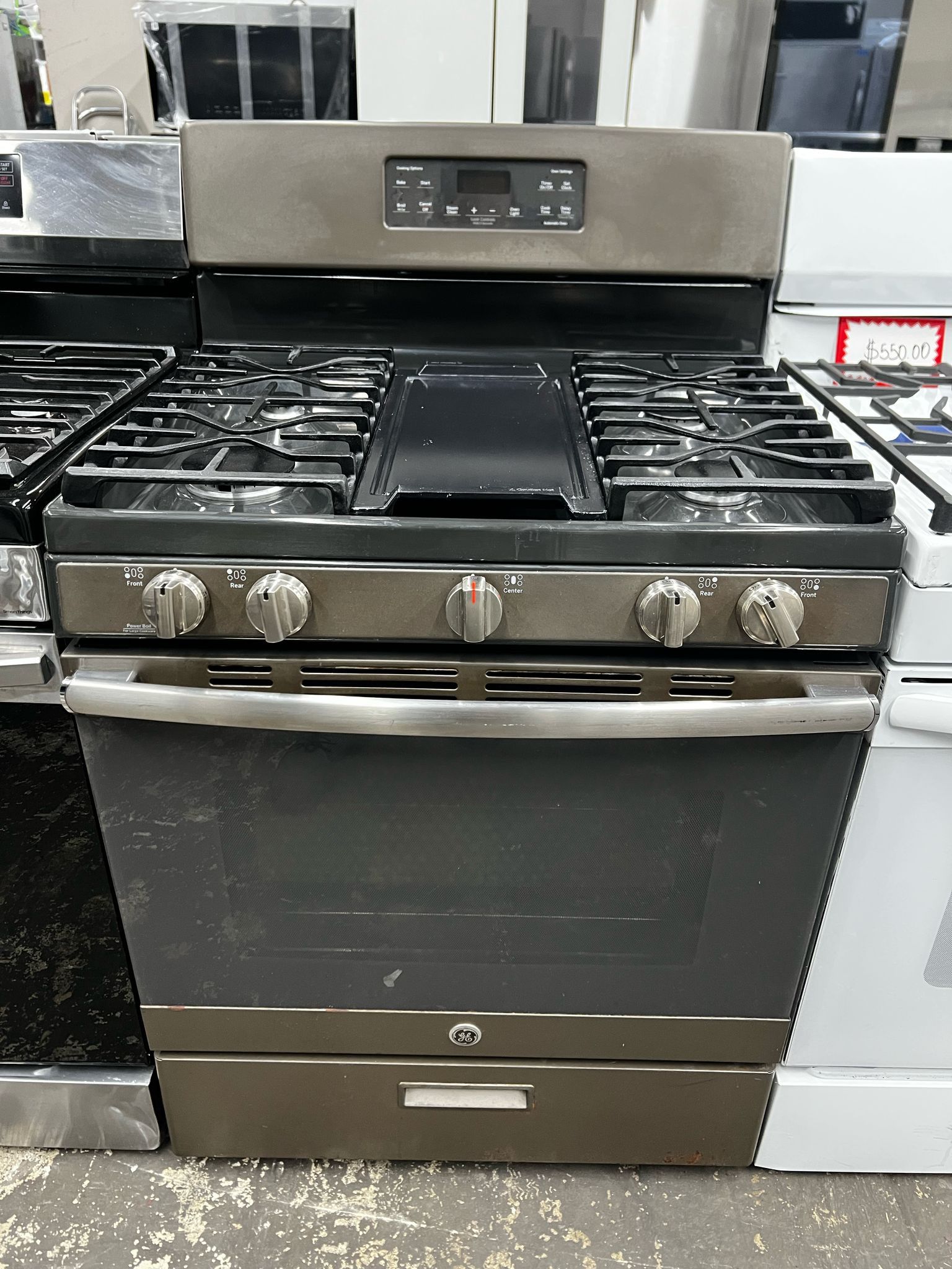 GE 30in Gas Stove 5 Burners 4 months Warranty